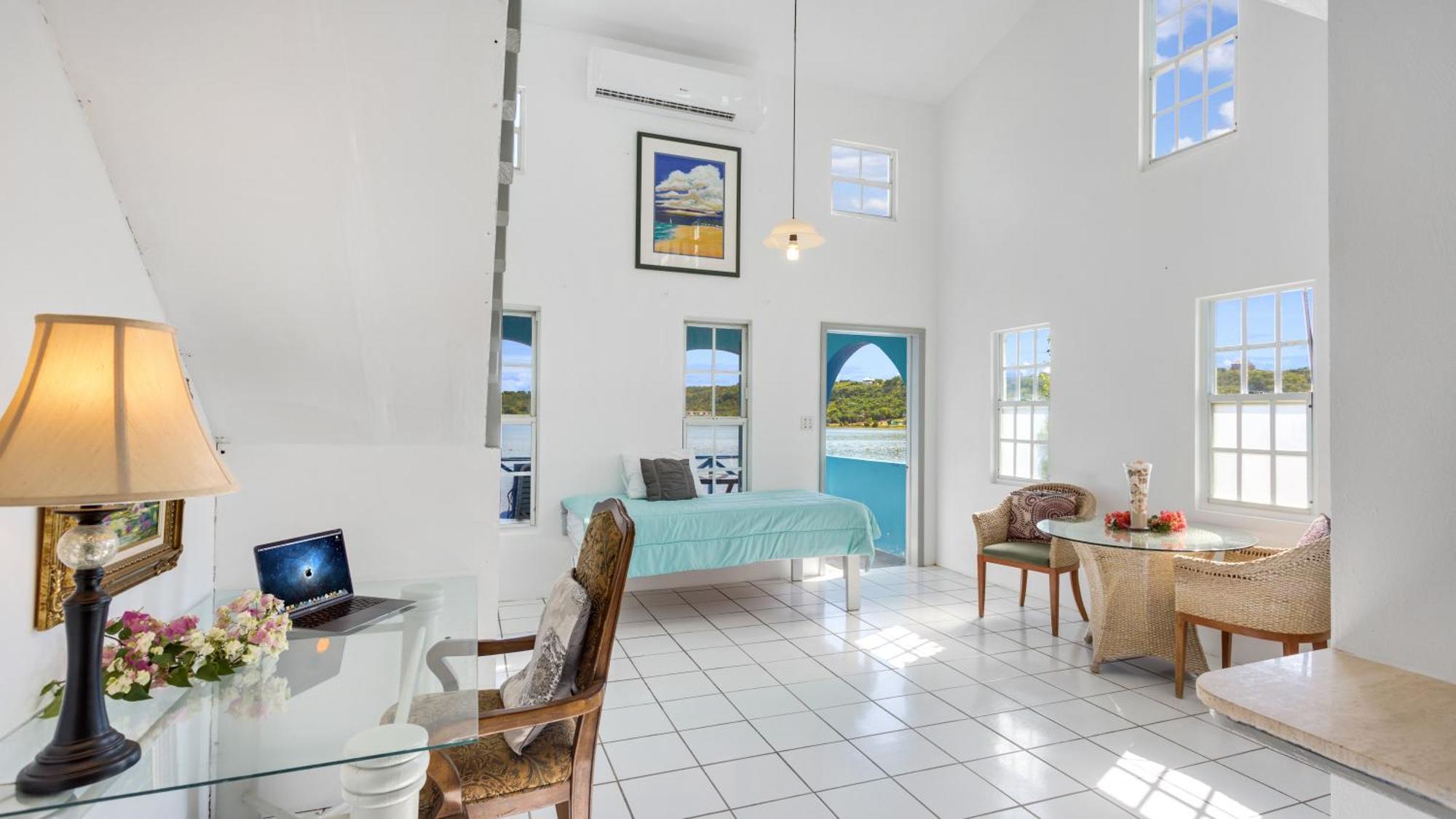 Edwards Guesthouse Sandy Ground Village 외부 사진