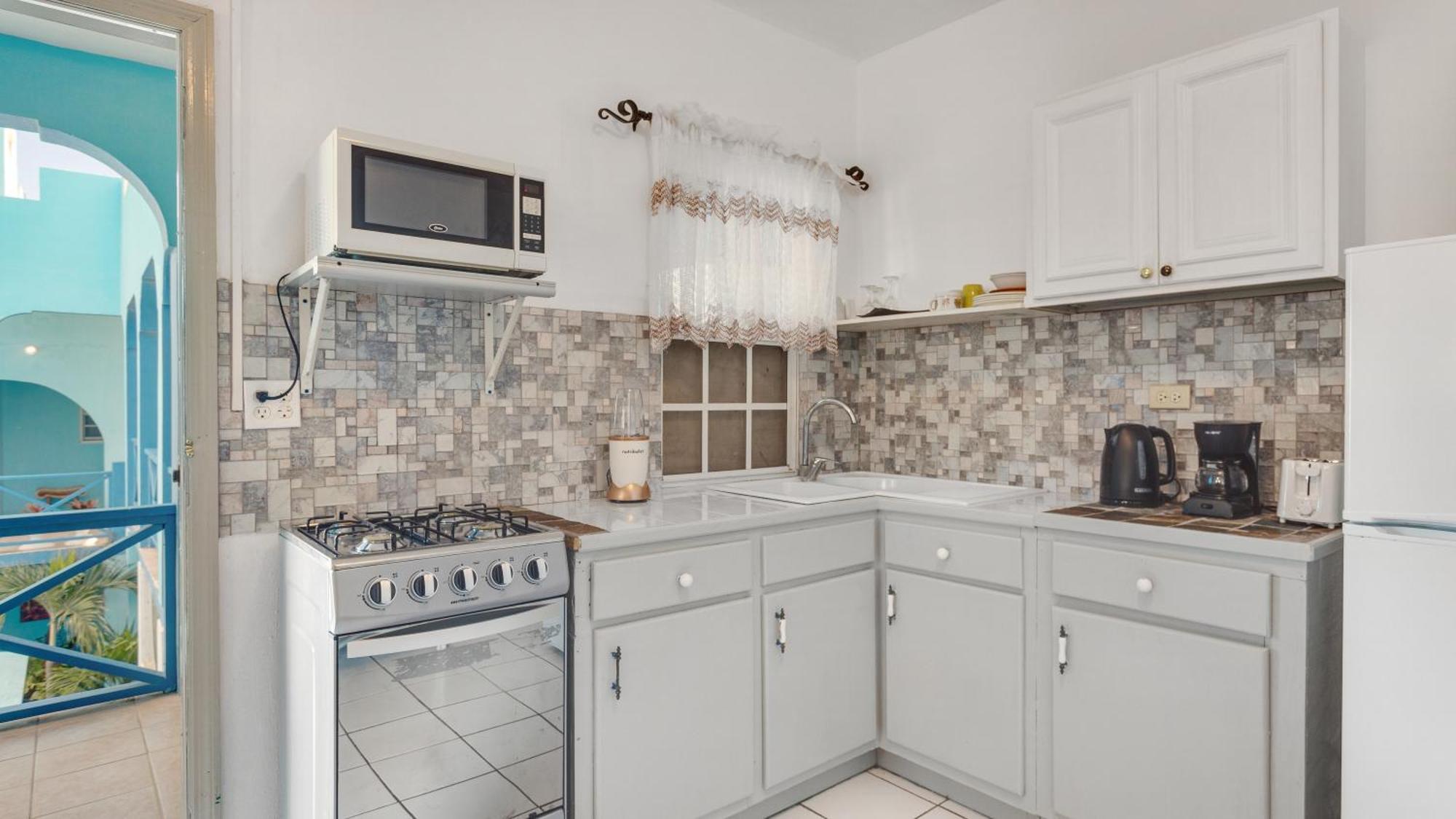 Edwards Guesthouse Sandy Ground Village 외부 사진